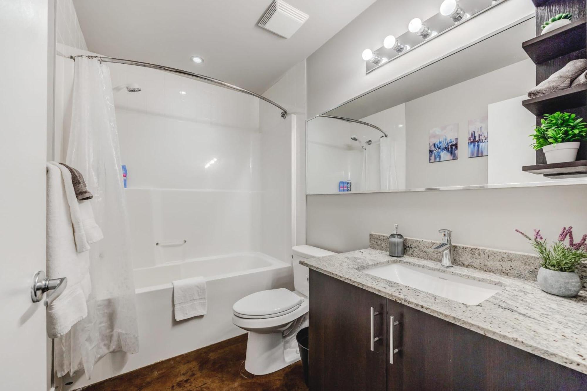 Upscale 2Br Condo - King Bed - Stunning Views YYC Exterior foto
